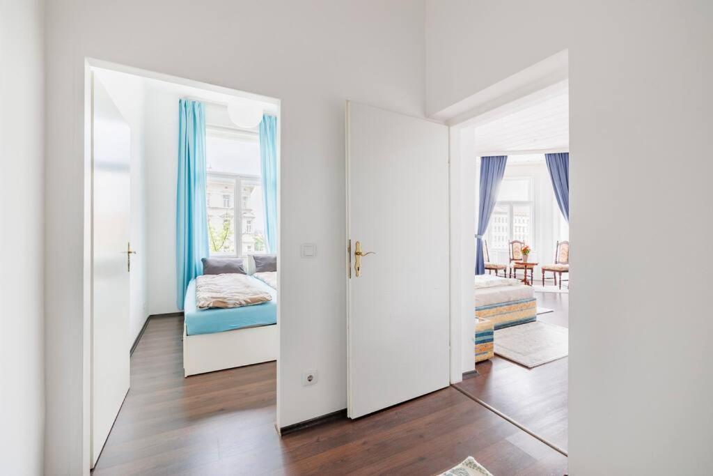 Charming Spacious Apartment Βιέννη Εξωτερικό φωτογραφία